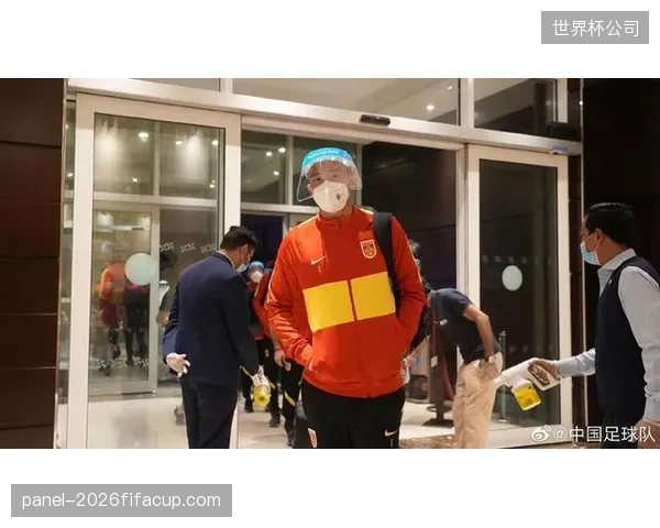 面对长途飞行，球队需引入科学恢复手段，如在飞行中进行特定练习以保持身体状态。